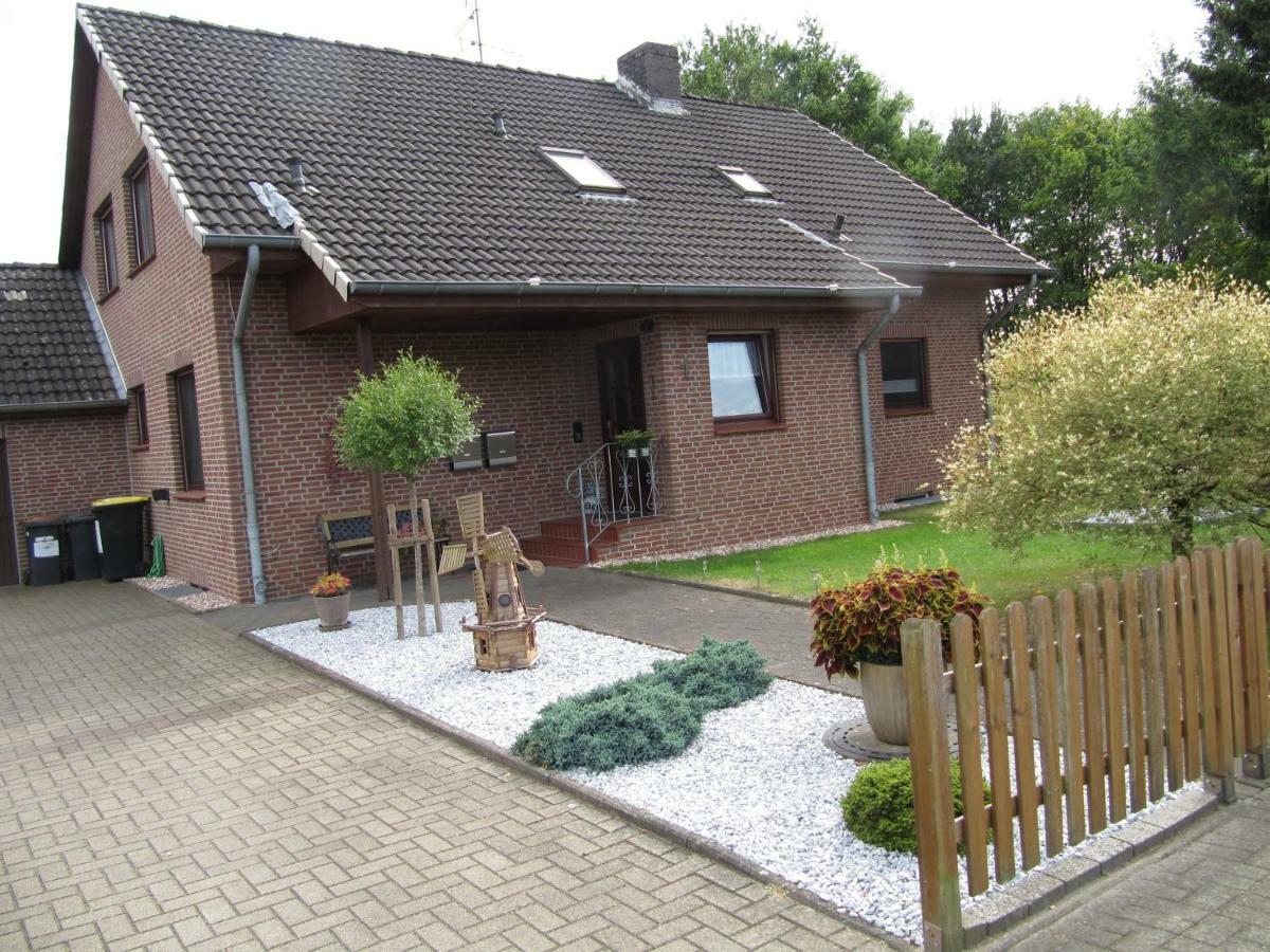 Ferienwohnung Wohlfeld Habighorst Экстерьер фото